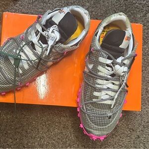 Off White- Waffle Racer, black & fuchsia size 7.5